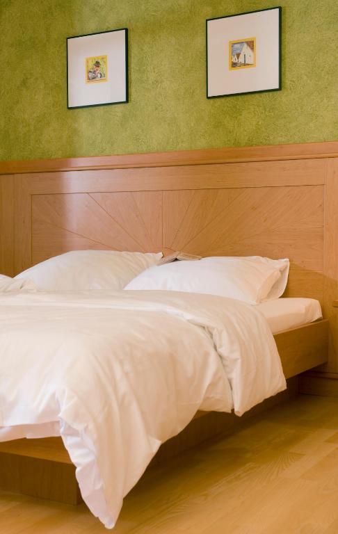 Hotel Neustifter Poysdorf Quarto foto